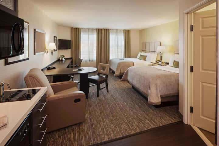 Room 2 of 41