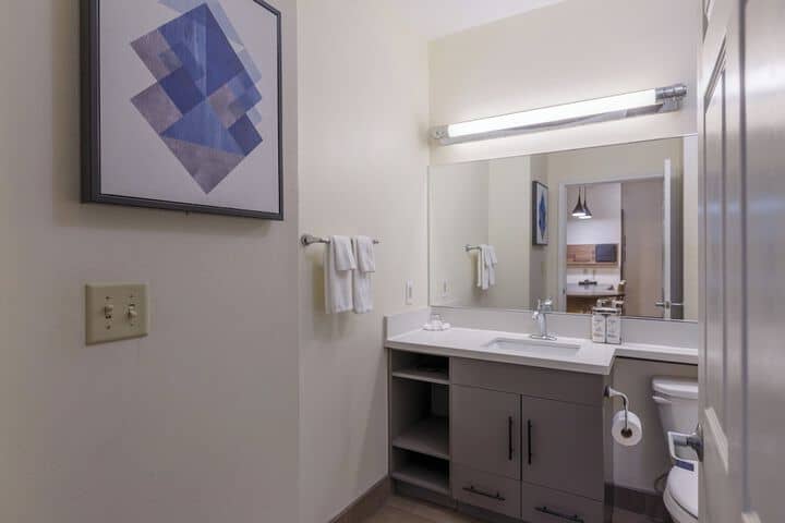 Room 13 of 48