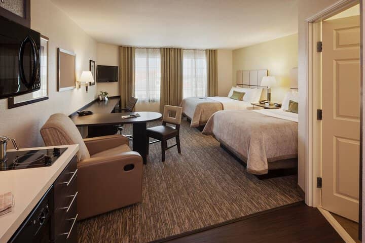 Room 2 of 41