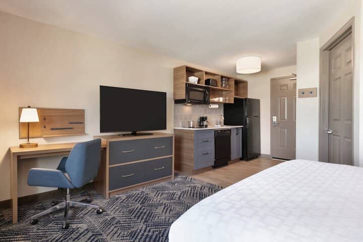 Room 3 of 13