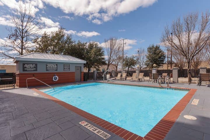Pool 18 of 48